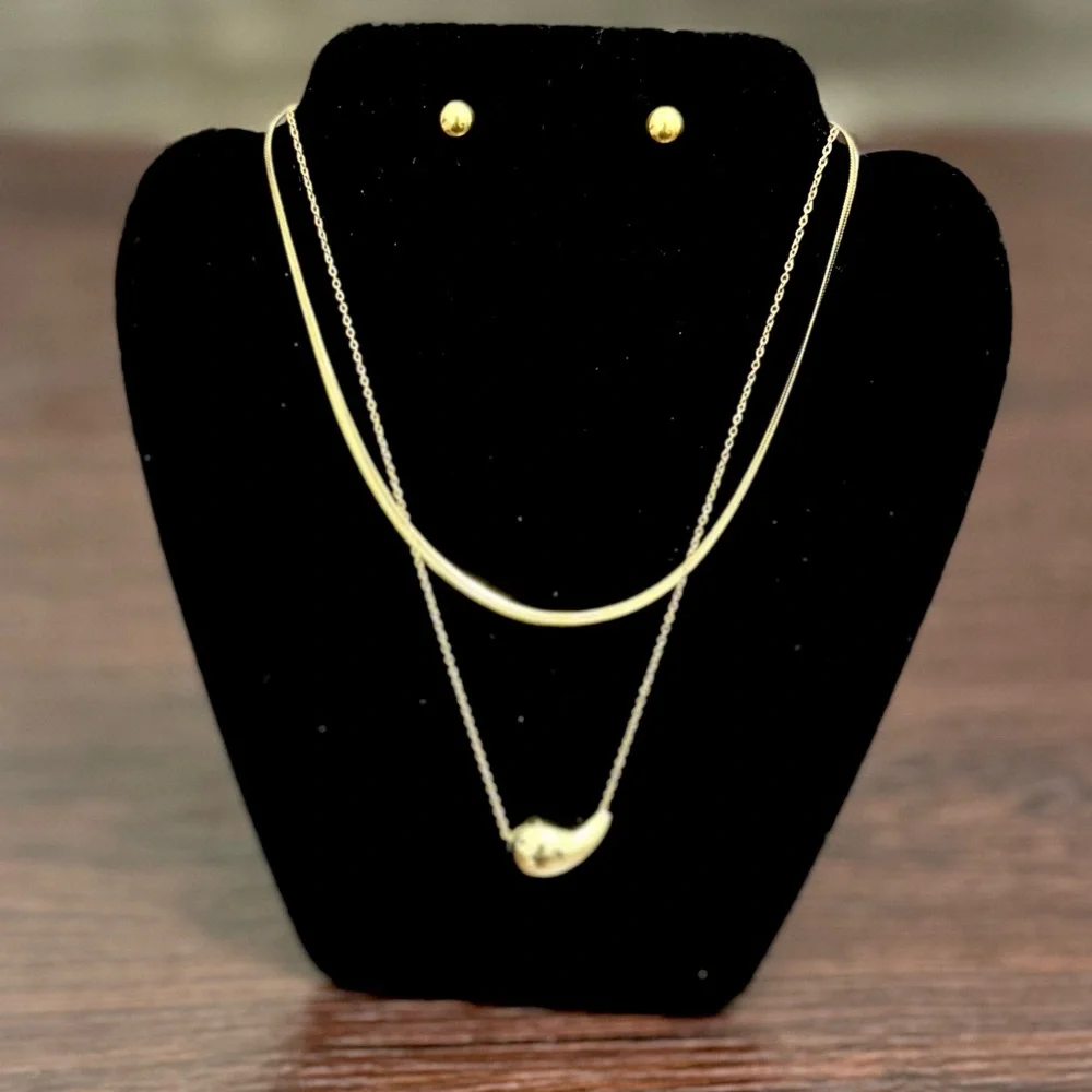 Minimalist Gold Necklace & Earrings Set Dainty Layered Everyday Jewelry - Picture 3 of 3